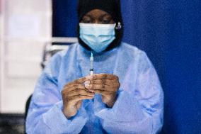 French Cycling Team Training During Vaccine Campaign - Saint-Quentin-en-Yvelines
