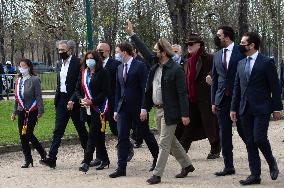 Commemorative plaque in honor of the Afghan commander Ahmad Shah Massoud - Paris