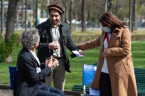 Commemorative plaque in honor of the Afghan commander Ahmad Shah Massoud - Paris