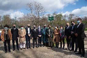 Commemorative plaque in honor of the Afghan commander Ahmad Shah Massoud - Paris