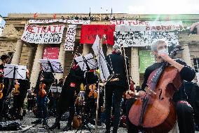 Entertainment Workers Occupy The Odeon - Paris