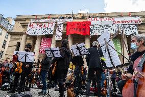 Entertainment Workers Occupy The Odeon - Paris