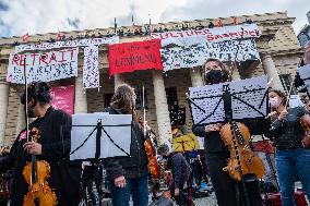 Entertainment Workers Occupy The Odeon - Paris