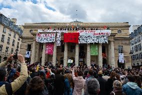 Entertainment Workers Occupy The Odeon - Paris