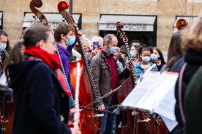 Entertainment Workers Occupy The Odeon - Paris