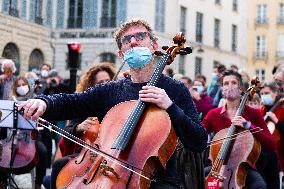 Entertainment Workers Occupy The Odeon - Paris