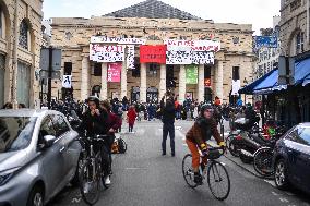 Protesters occupy Paris theatres to protest against Covid-19 shutdowns.