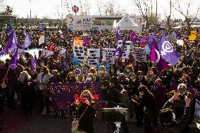 Women protest in Istanbul