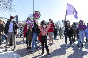 Women protest in Istanbul