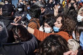 Women protest in Istanbul