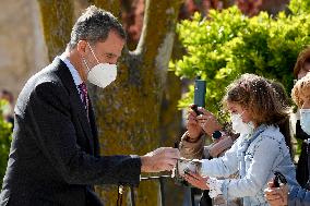 Royals visit the borntown of Francisco de Goya