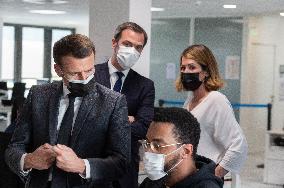 Macron visits a Social security insurance center - Creteil