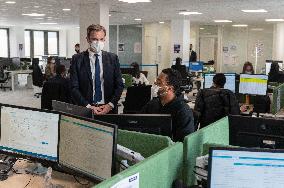 Macron visits a Social security insurance center - Creteil