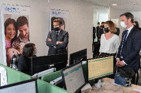 Macron visits a Social security insurance center - Creteil