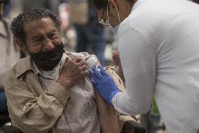Elderly Get Vaccinated - Mexico