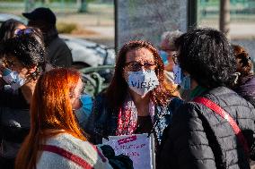 Printemps staff protest in front of Italy 2 - Paris