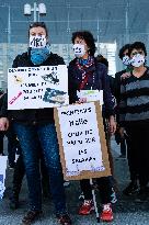 Printemps staff protest in front of Italy 2 - Paris