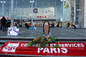 Printemps staff protest in front of Italy 2 - Paris