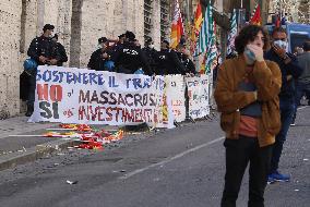 Alitalia workers protest - Rome