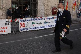 Alitalia workers protest - Rome