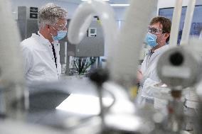 King Philippe Visits Pfizer-BioNTech Vaccine Production Site - Puurs