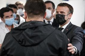 Emmanuel Macron And Olivier Veran Visit The Covid-19 Rehabilitation Service - Suresnes