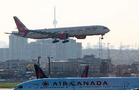 Canada Announced A 30-Day Ban On All Flights From India And Pakistan