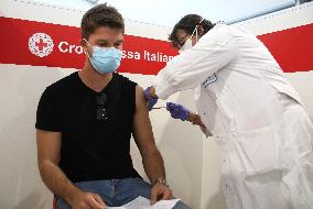 New vaccination center in Rome