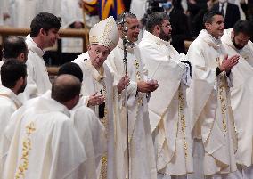 Pope Francis ordains 9 new priests - Vatican