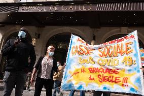 Protest In Front Of Le Prince De Galles Hotel - Paris