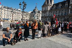 Entertainment workers demonstrate - Paris