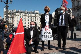 Entertainment workers demonstrate - Paris