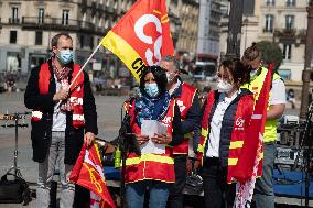 Entertainment workers demonstrate - Paris