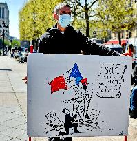 Entertainment workers demonstrate - Paris