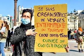 Entertainment workers demonstrate - Paris