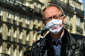 Entertainment workers demonstrate - Paris
