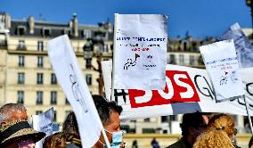 Entertainment workers demonstrate - Paris