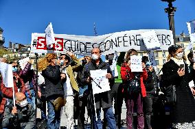 Entertainment workers demonstrate - Paris
