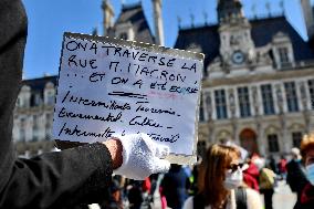 Entertainment workers demonstrate - Paris