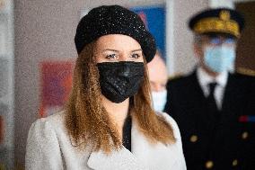 Marlene Schiappa visits the Secours Catholique - Paris