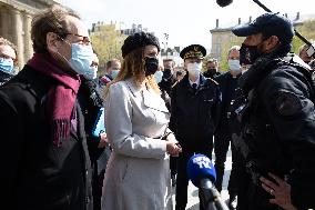 Marlene Schiappa meets police officers responsible for securing places of worship - Paris