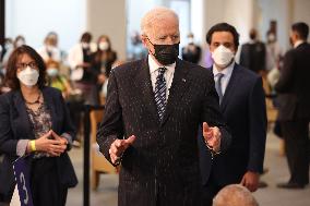 President Biden visits a vaccination site in Virginia