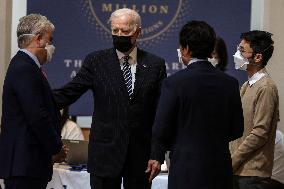 President Biden visits a vaccination site in Virginia