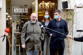 Restaurateur Opens His Restaurant Despite Lockdown - Rome