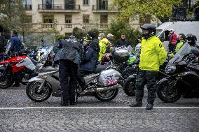Bikers demonstrate - Paris