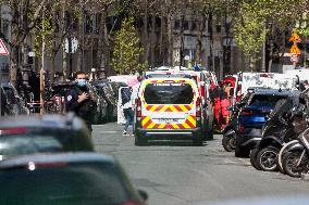 A Gunshot In Front Of A Henri-Dunant Hospital - Paris