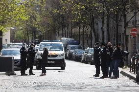 One Dead And One Seriously Injured In A Shooting - Paris