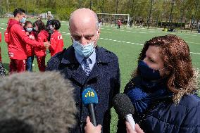 Jean-Michel Blanquer and Roxana Maracineanu visit Toulouse