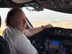 Enrique Pineyro Pilots The Longest Flight In History