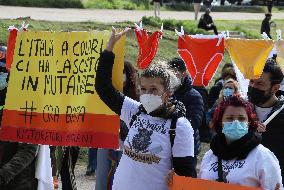 Restaurateurs protest in Rome